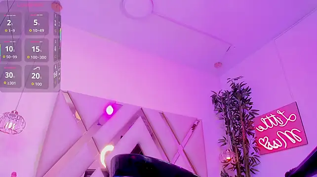 Ivonne_Latina live cam on StripChat