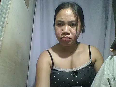 AsianPinayJust18th live cam on StripChat