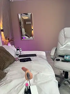 Ellen_mackencie live cam on StripChat