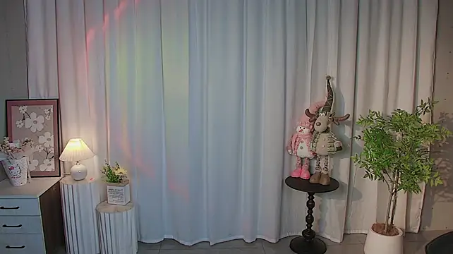 ovo-caicai live cam on StripChat