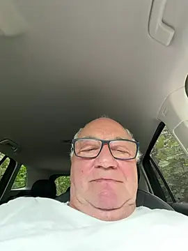 biggandybig (M grandpa) - have nice talk