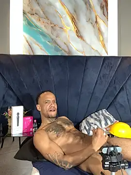 Salomon_koude live cam on StripChat