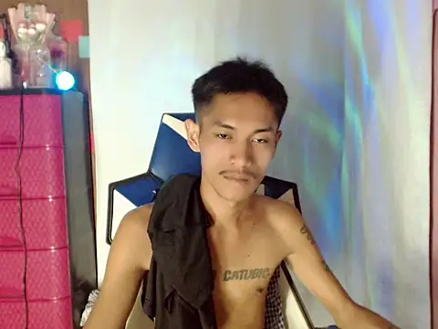 riks_tyler (Ask my age) - tip me as your birthday gift  cum