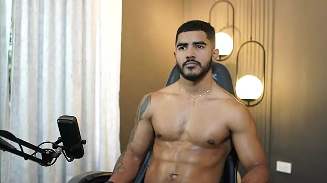 Reik_Vonn live cam on StripChat