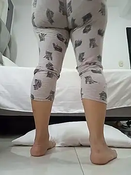 -serena_ (F milf) - rebotar tetas