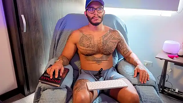 Wheeler_Green live cam on StripChat