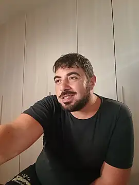 bear_skinny live cam on StripChat