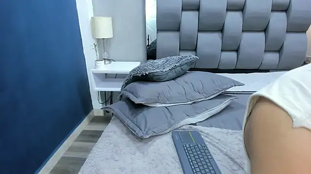 Charlie___Musk live cam on StripChat