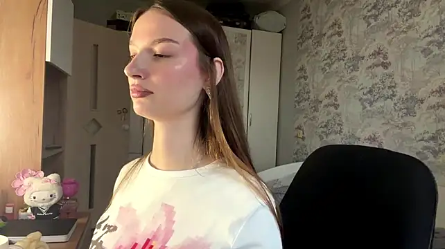 MargoMarcell live cam on StripChat