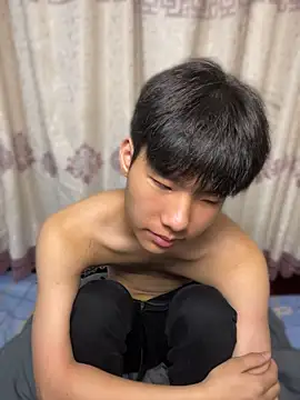 qomelo (M twink) - #asian #bisexuals #blowjob #brunettes #cam2cam #chinese #creampie #cumshot #double-penetration #hd #middle-priced-privates #mobile #new #skinny #twinks