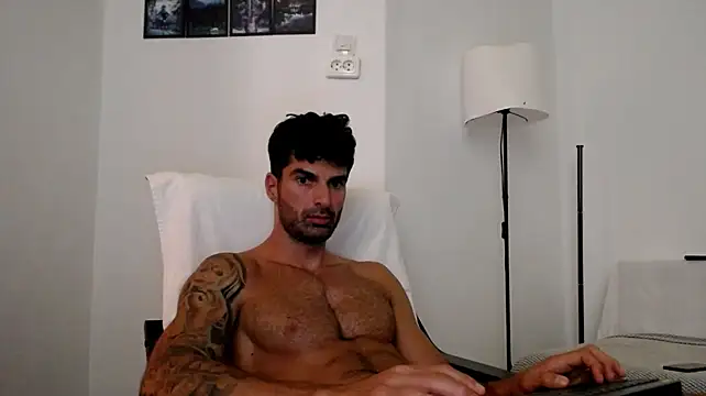 Verycutex live cam on StripChat
