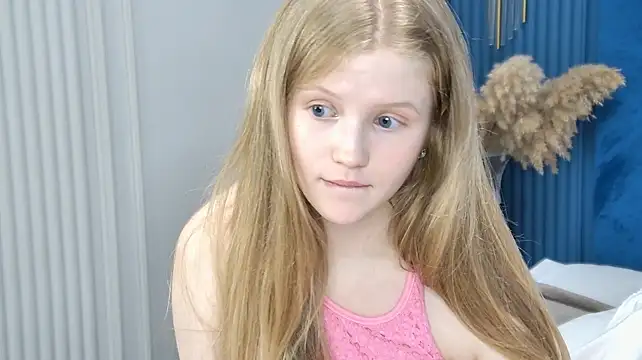 LilianHowards live cam on StripChat