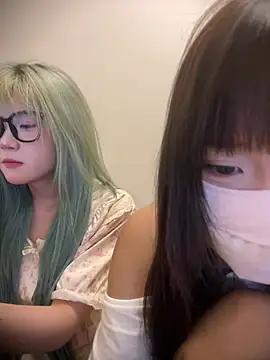 Rocket-Girl live cam on StripChat