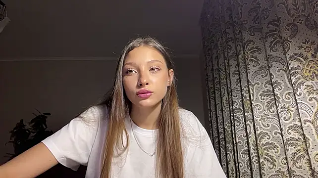 CaraMalpica live cam on StripChat