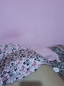 ravina_patil1 (F milf) - Kissing your lips