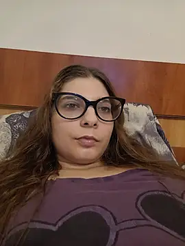 sweetbabygirlforyou live cam on StripChat