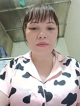 Sana-vn live cam on StripChat