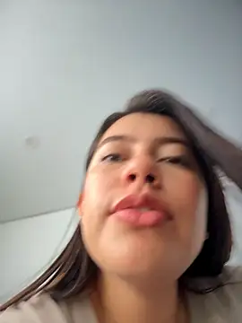 Saracalderon live sex cam