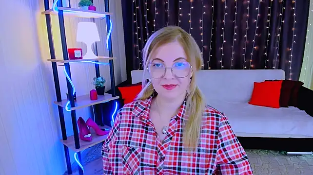 YourUniverser live cam on StripChat