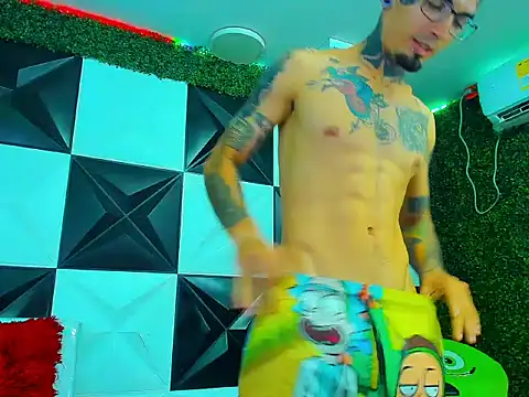 Boy_tatto77 live cam on StripChat