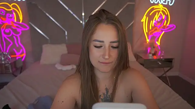 GentleAdellee live cam on StripChat