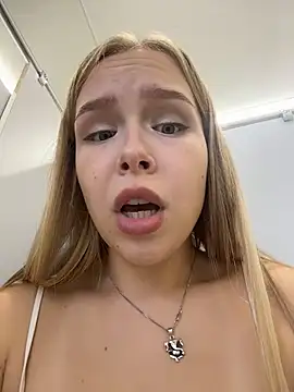 Liza_risky webcam