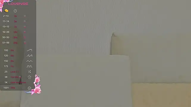 Blossom_Soniya live cam on StripChat