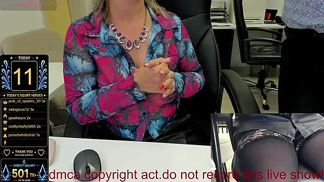 squirt_milf_viktoria live sex cam