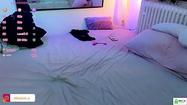 Oktopussy live cam on StripChat