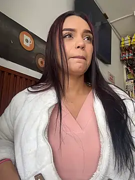 Sara-77 live cam on StripChat