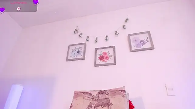 mely_rosse_ live cam on StripChat