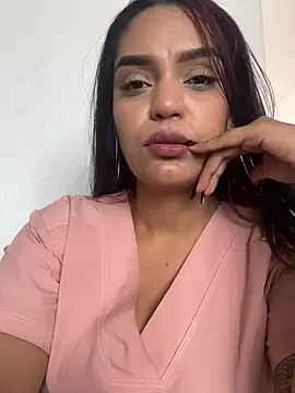 Sara-77 live sex cam