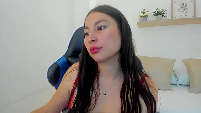 bella_99_ live cam on StripChat