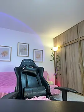 aleja_montiel__ webcam
