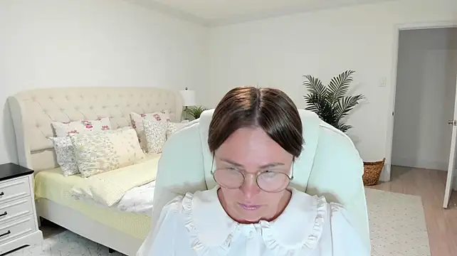 Vika73 🥜 sex chat