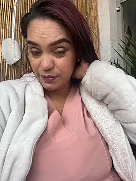 Sara-77 webcam