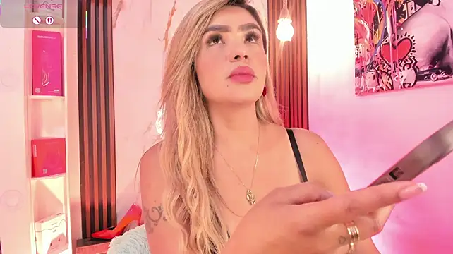 Agatha210 live cam on StripChat