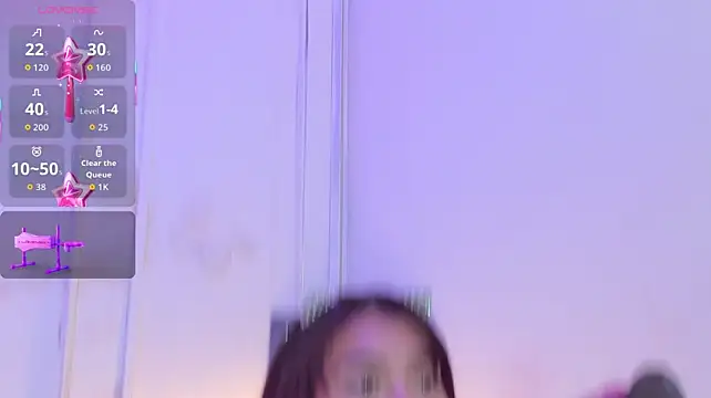 lanna_brunette
