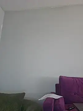 oliviaprettypussy (F young) - Butt Plug + Shake Ass Upclose
