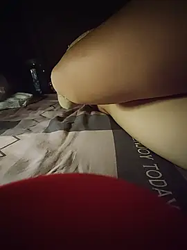 -Tara-a live cam on StripChat