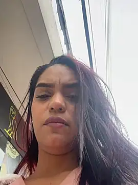 Sara-77 webcam