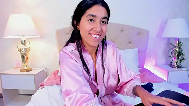 Mia_Montess webcam