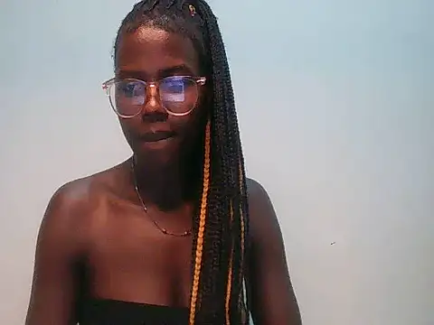 sexxy_ebony2y live cam on StripChat