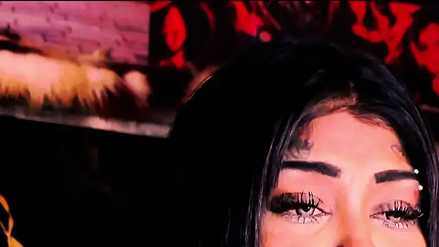 indian_dreamgirl webcam