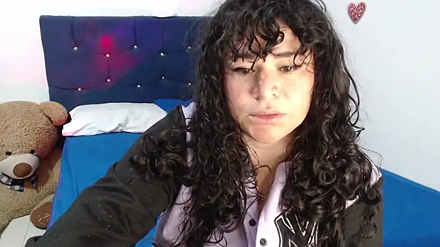 ANGELIQUE_KLANE live cam on StripChat