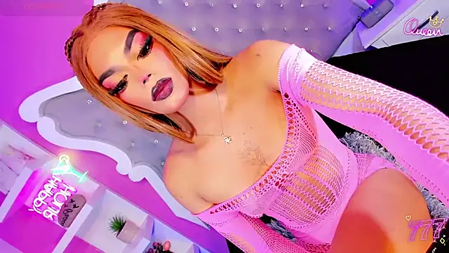 Diiva_Smiith live cam on StripChat