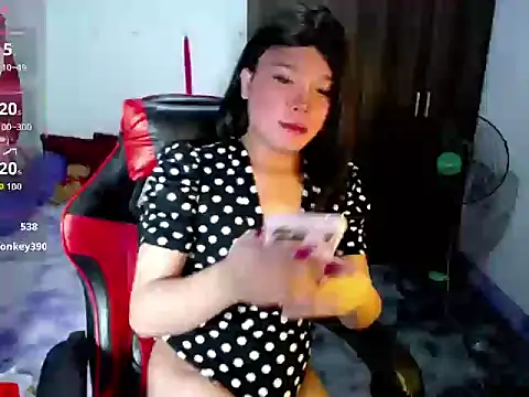 sofiathe1st live cam on StripChat