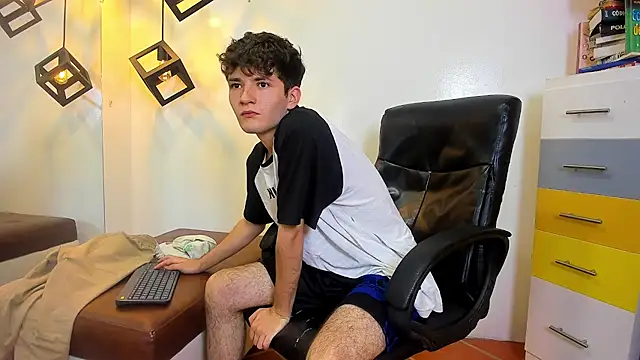 trevor_mob (M twink) - masturbation 8 min + cum