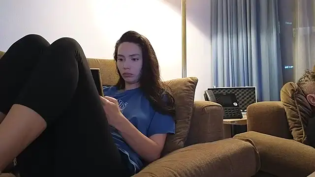 evasmith77777 (G milf) - DOMI IN PUSSY