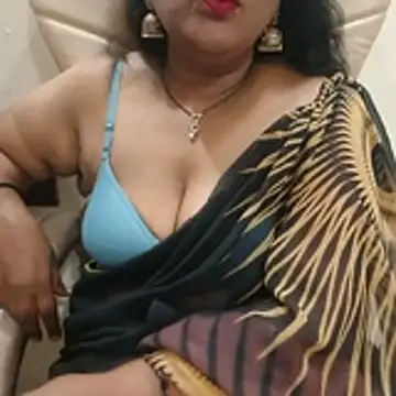 Rukmini_Rukku_97 live cam on StripChat